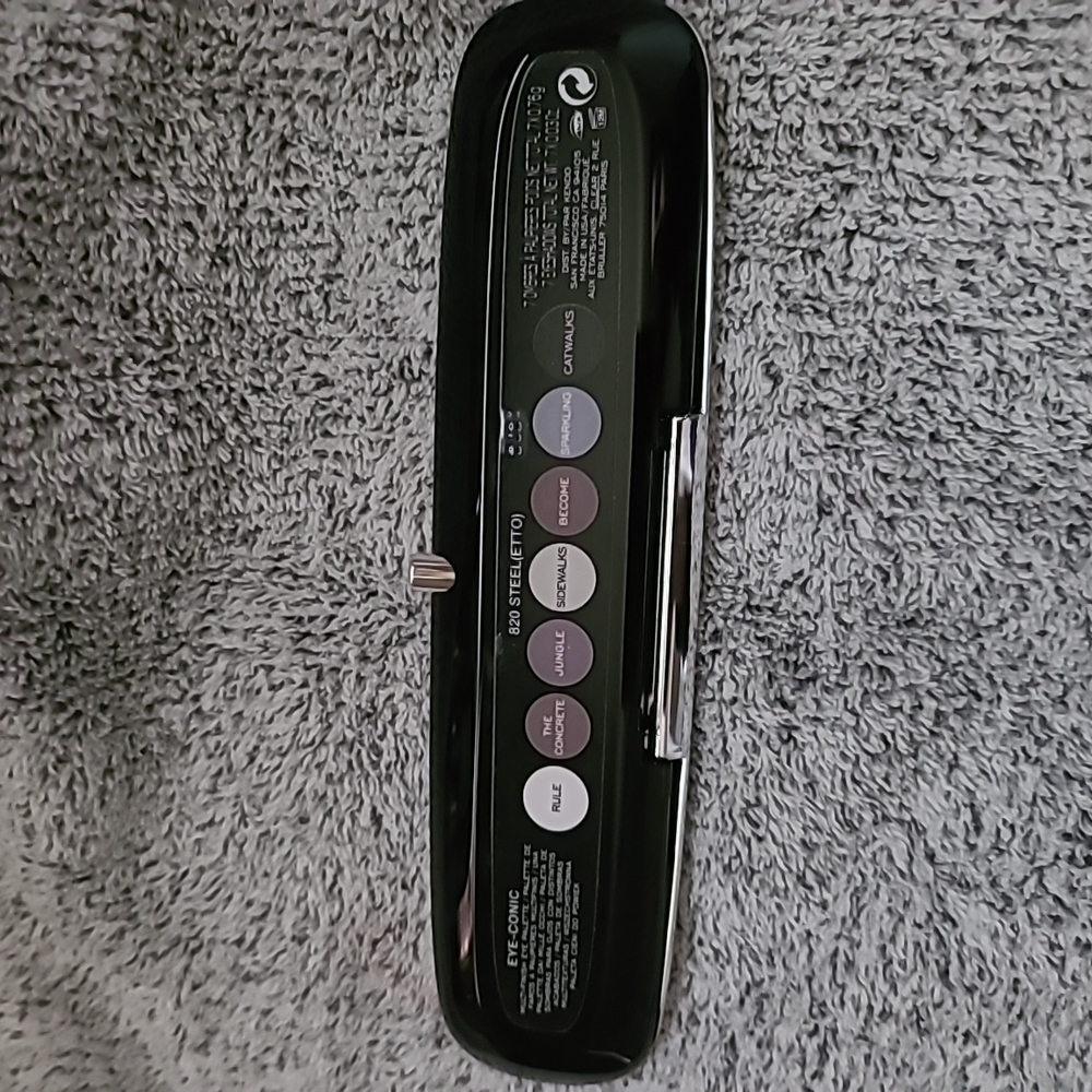 Marc Jacobs - Picture 2 of 5